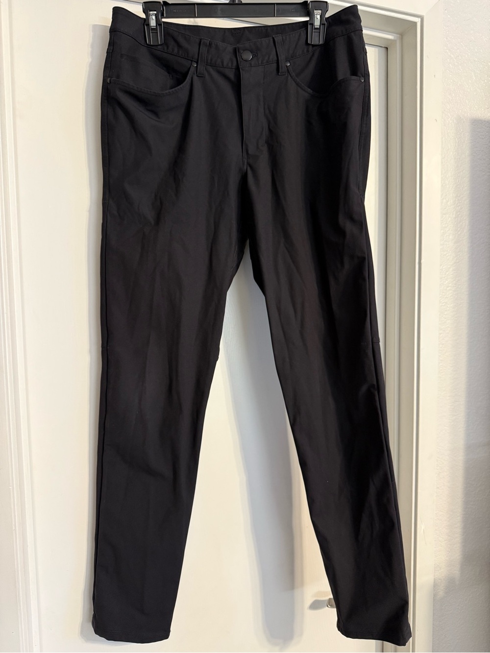 $138 MSRP Lululemon Men’s Classic fit ABC pants size 32